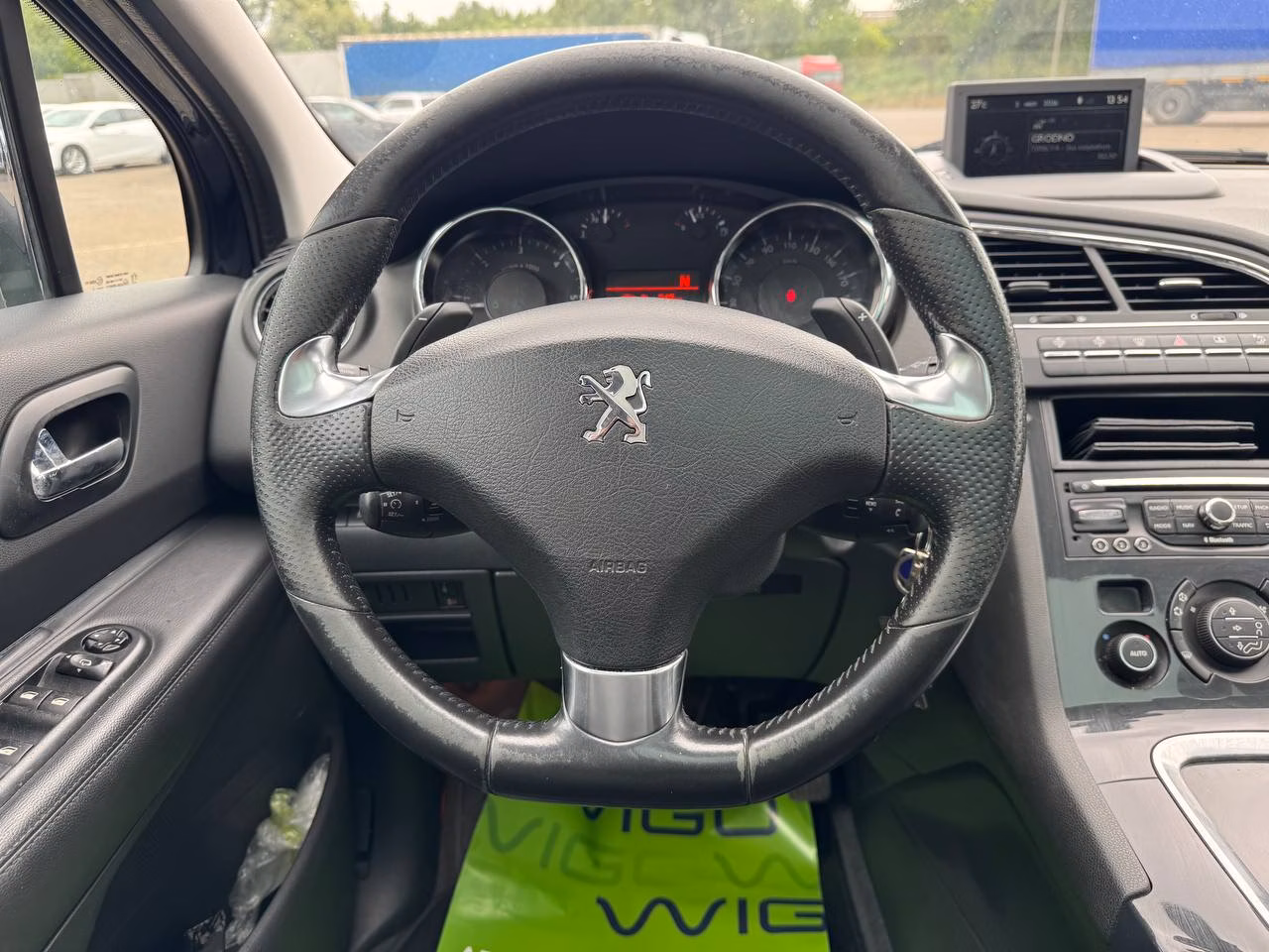 Peugeot 5008 фото 23