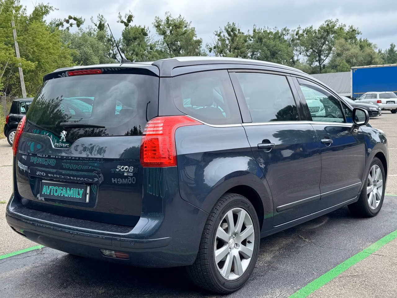 Peugeot 5008 фото 7