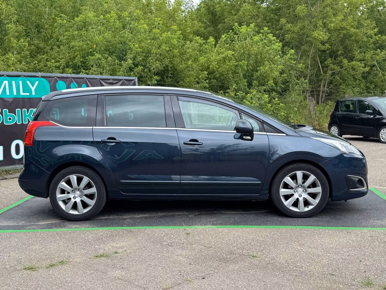 Peugeot 5008 фото 8