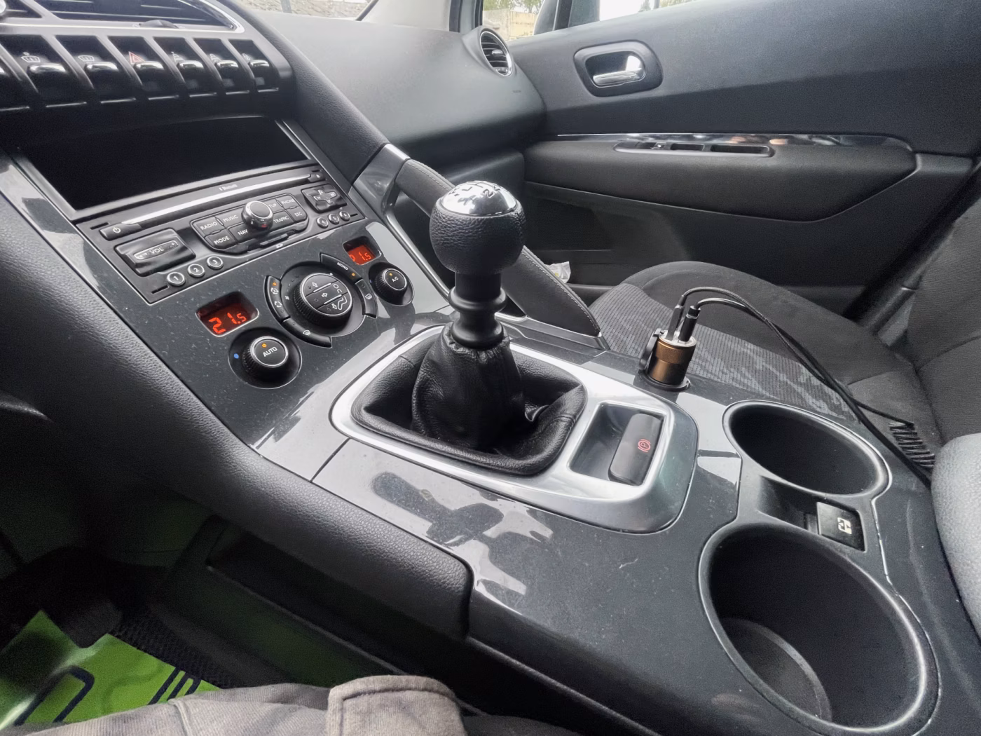 Peugeot 3008 фото 24