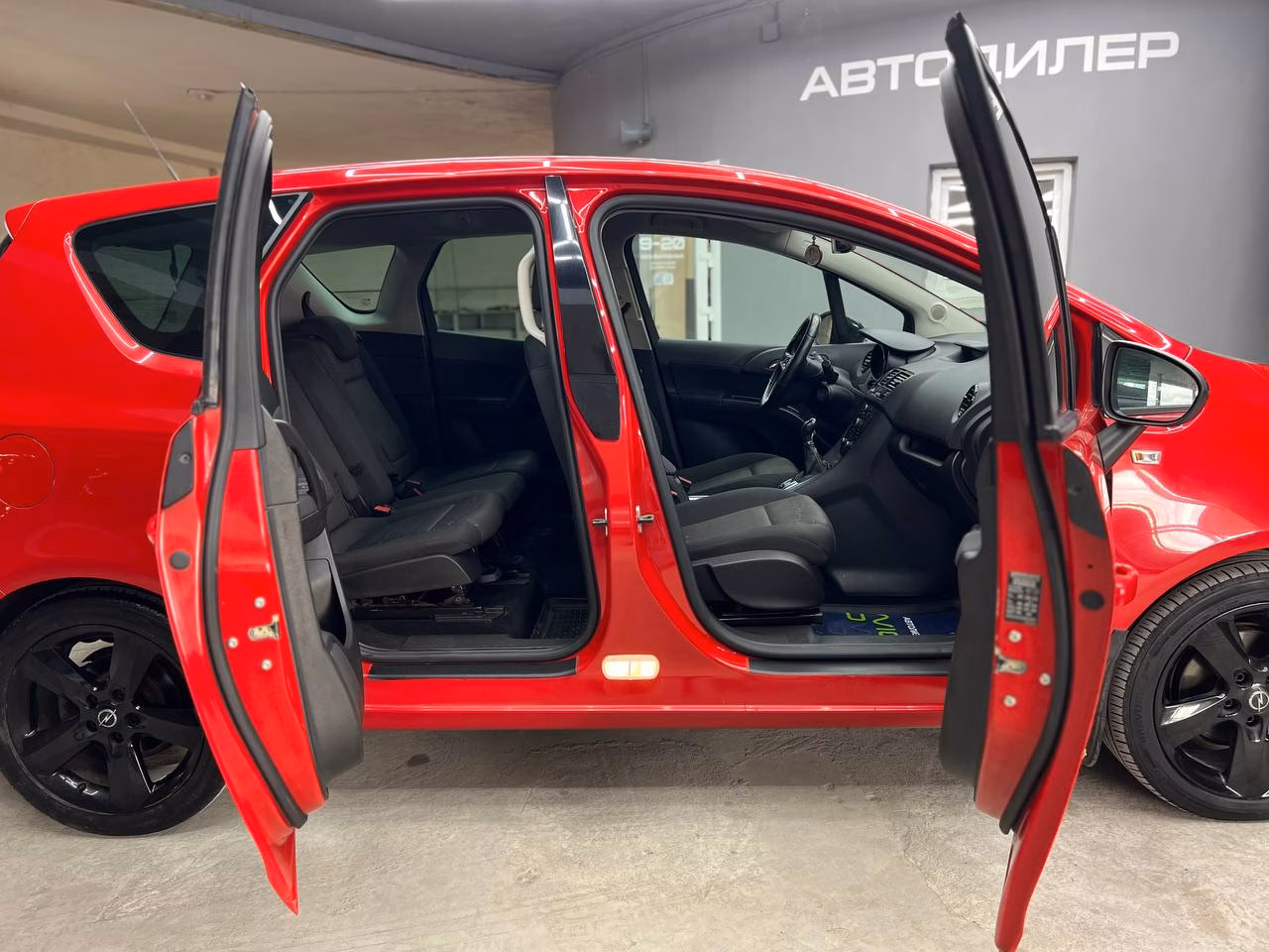 Opel Meriva фото 7
