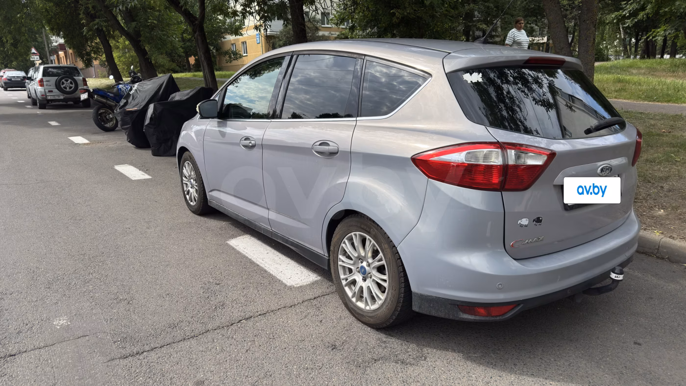 Ford C-MAX фото 10