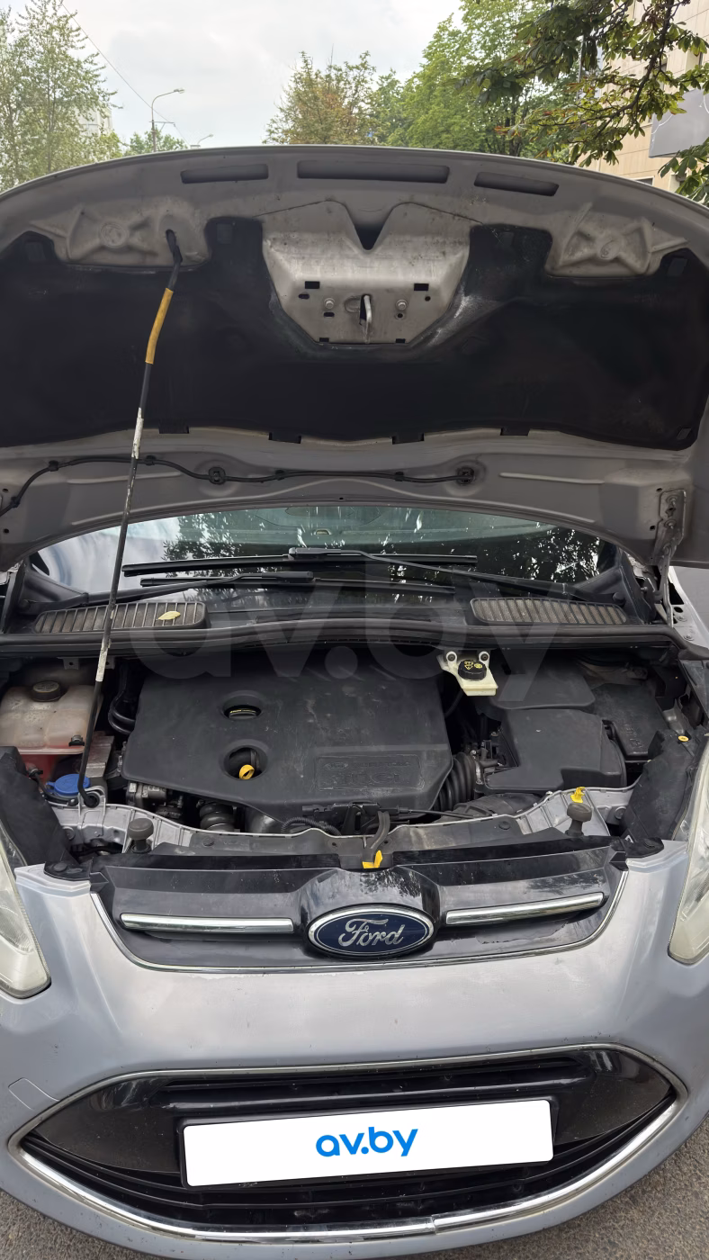Ford C-MAX фото 8