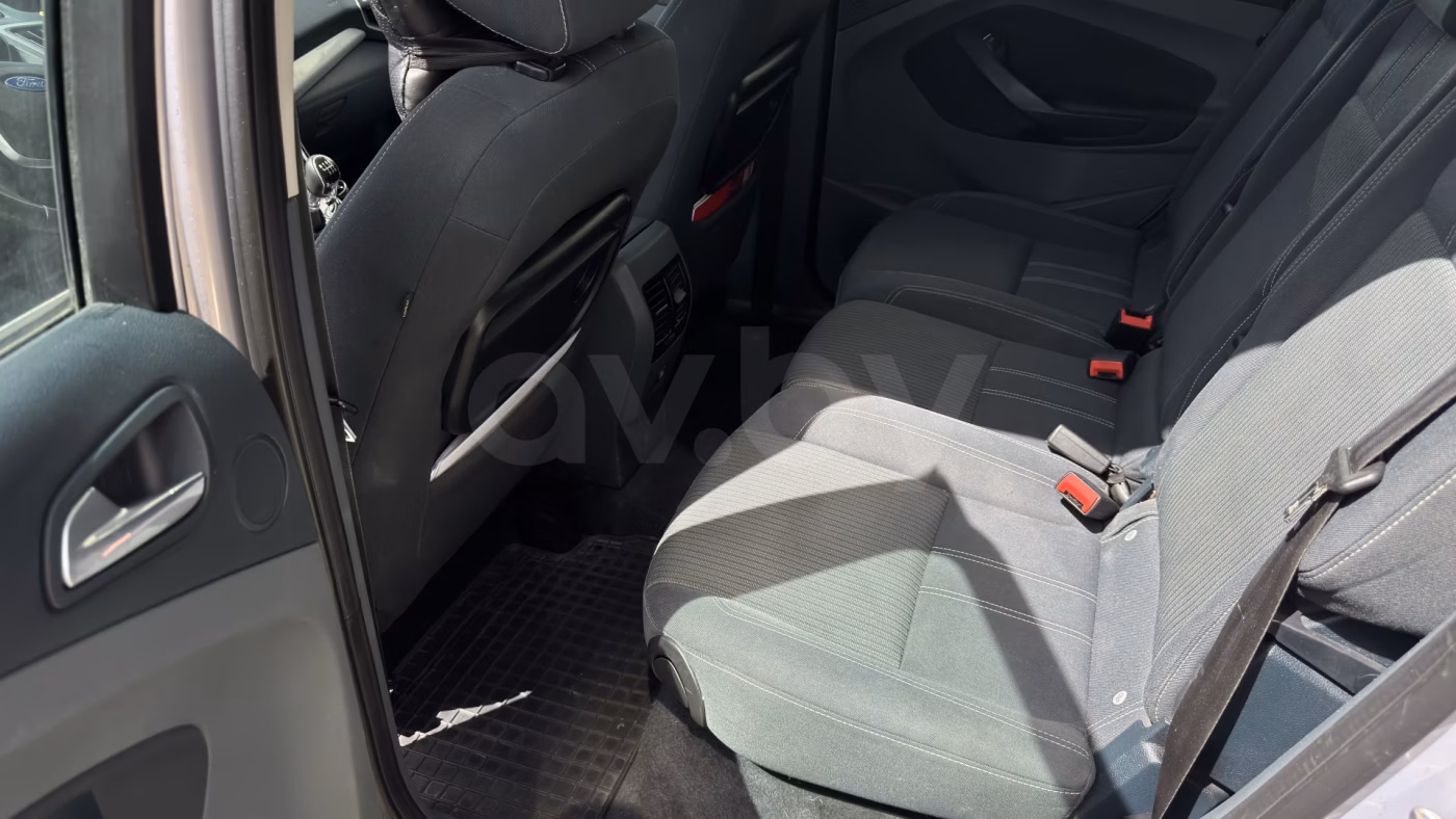 Ford C-MAX фото 15