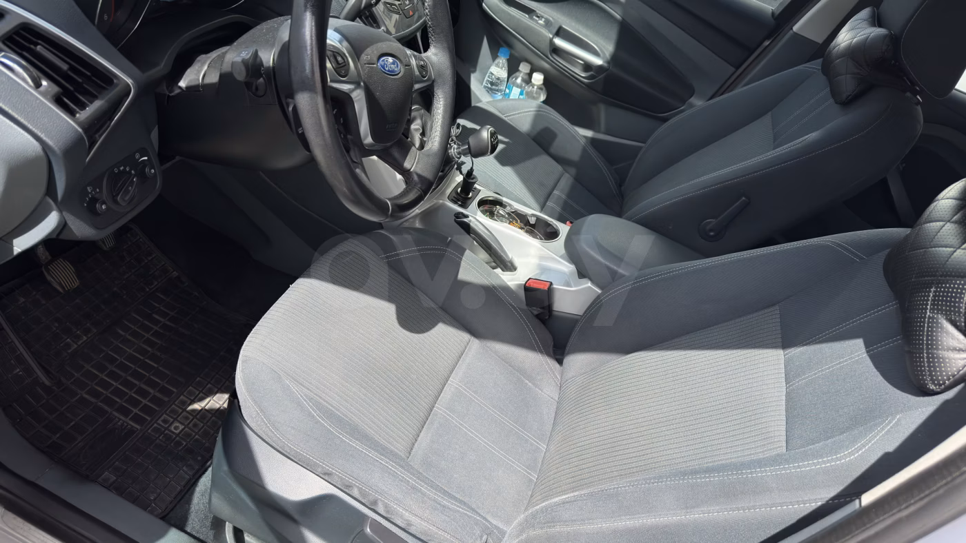 Ford C-MAX фото 13
