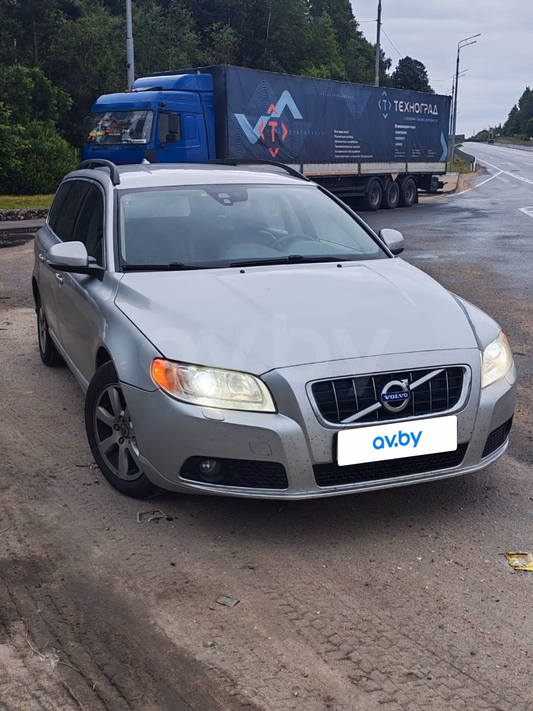 Volvo V70 фото 4