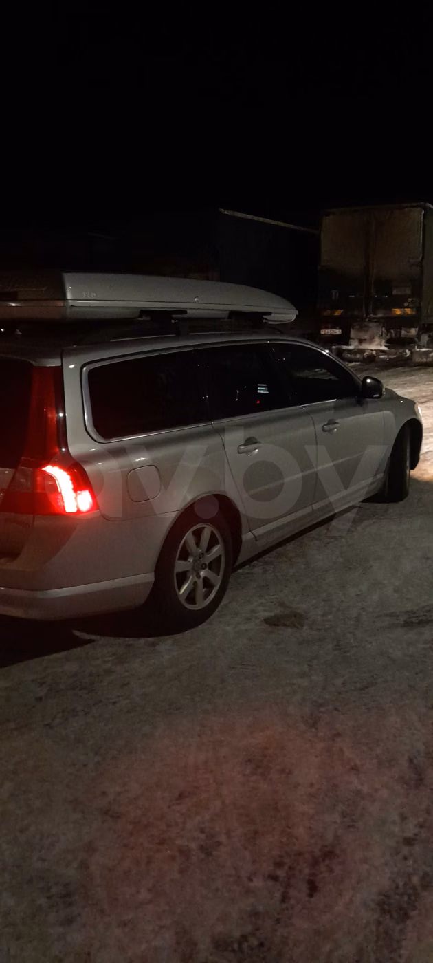 Volvo V70 фото 5