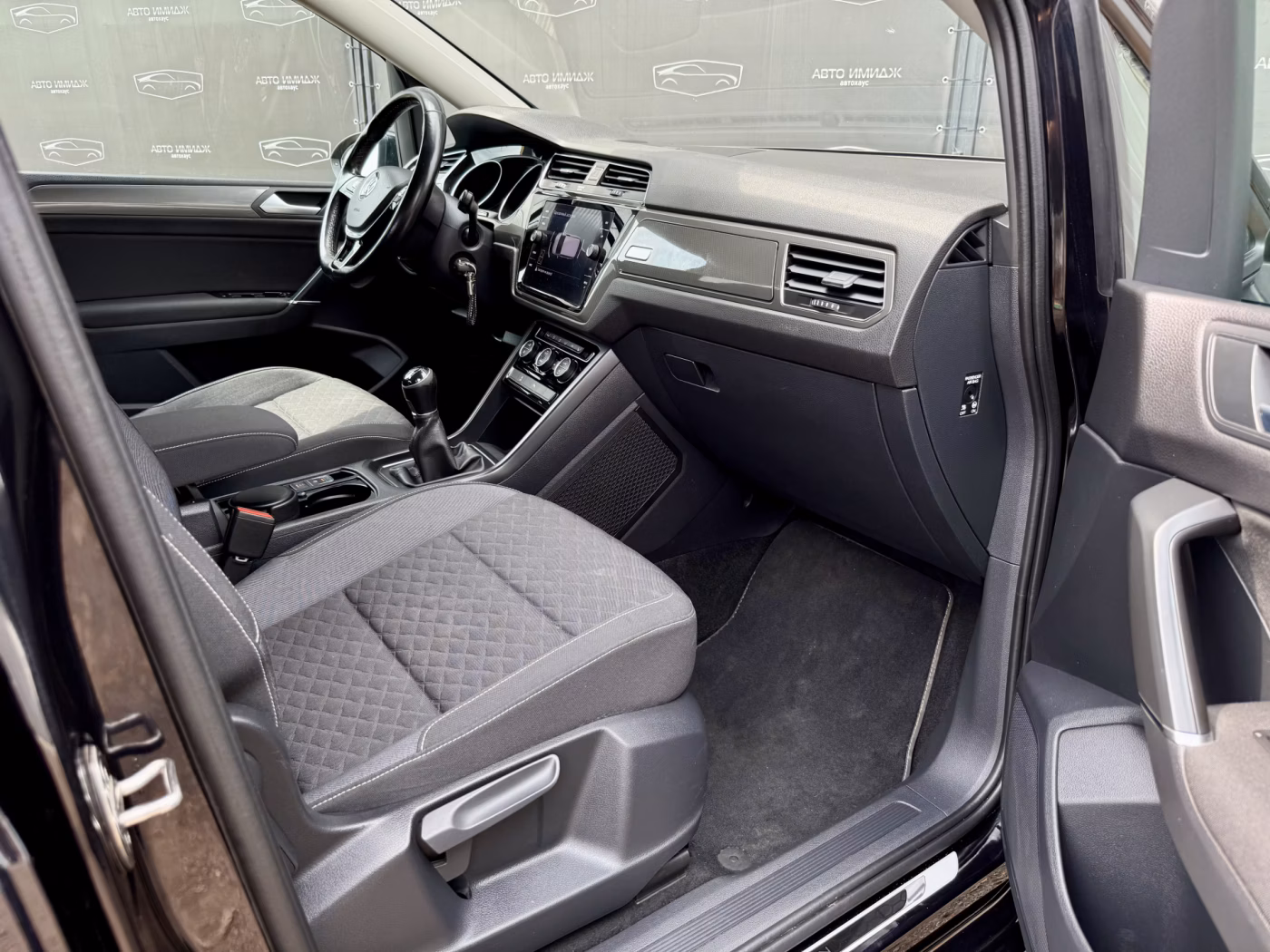 Volkswagen Touran фото 22