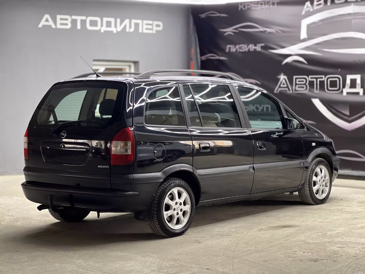 Opel Zafira фото 4