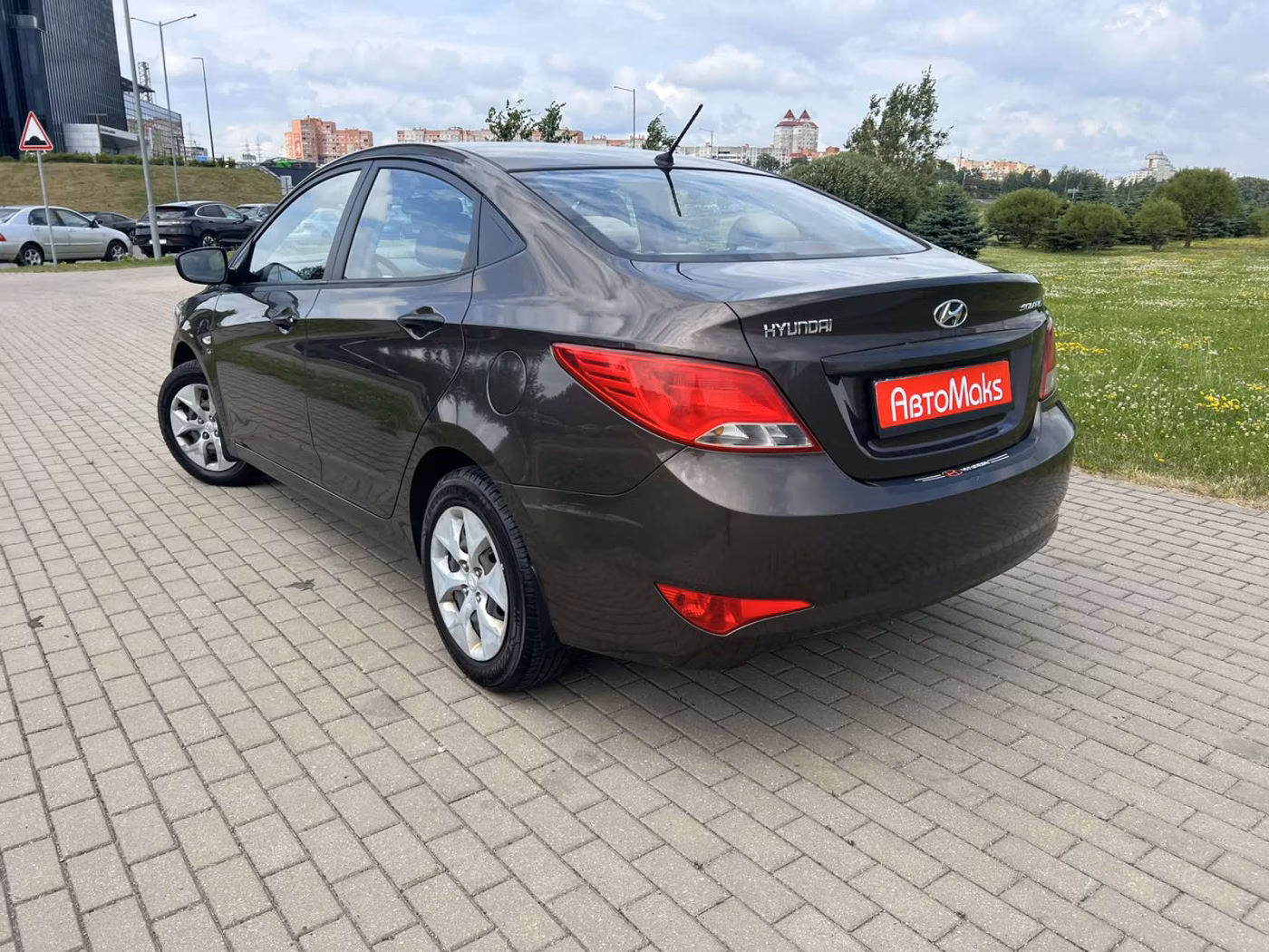Hyundai Solaris фото 7