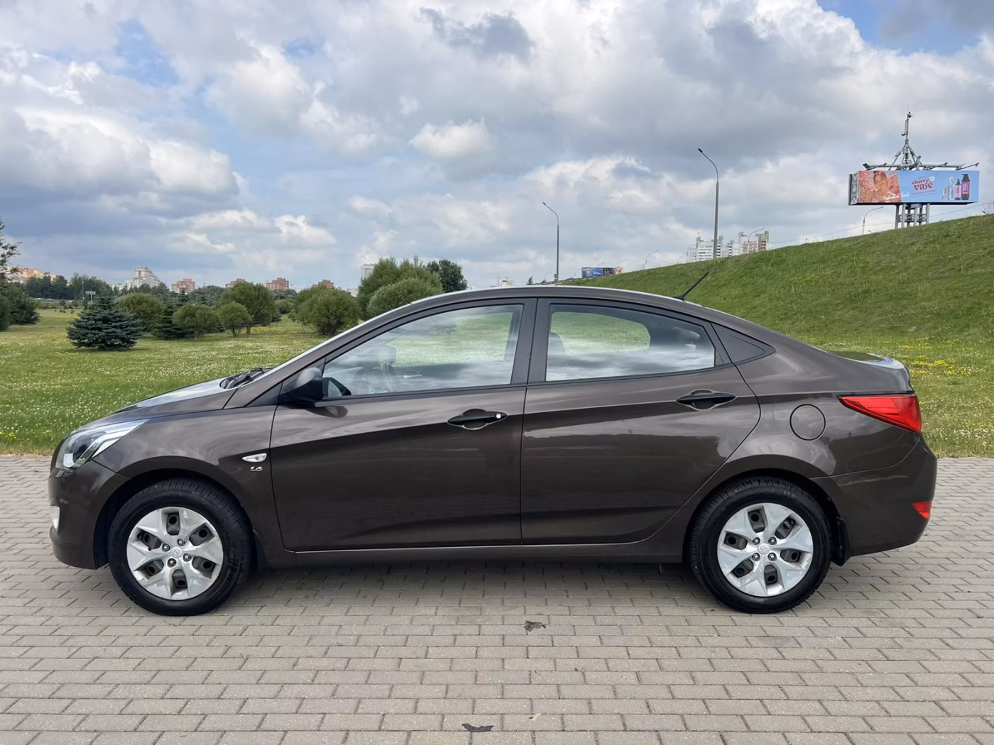 Hyundai Solaris фото 8
