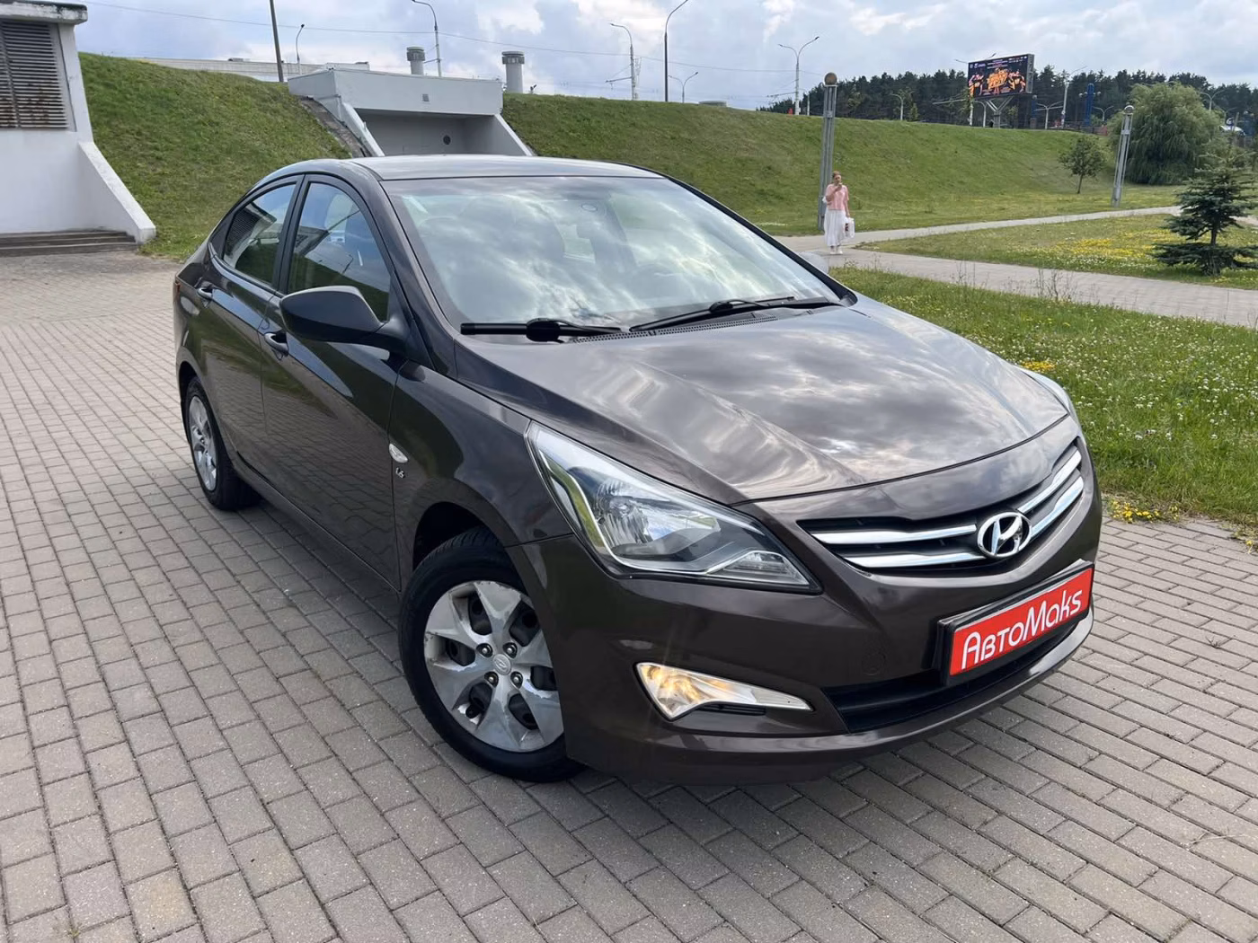 Hyundai Solaris фото 3
