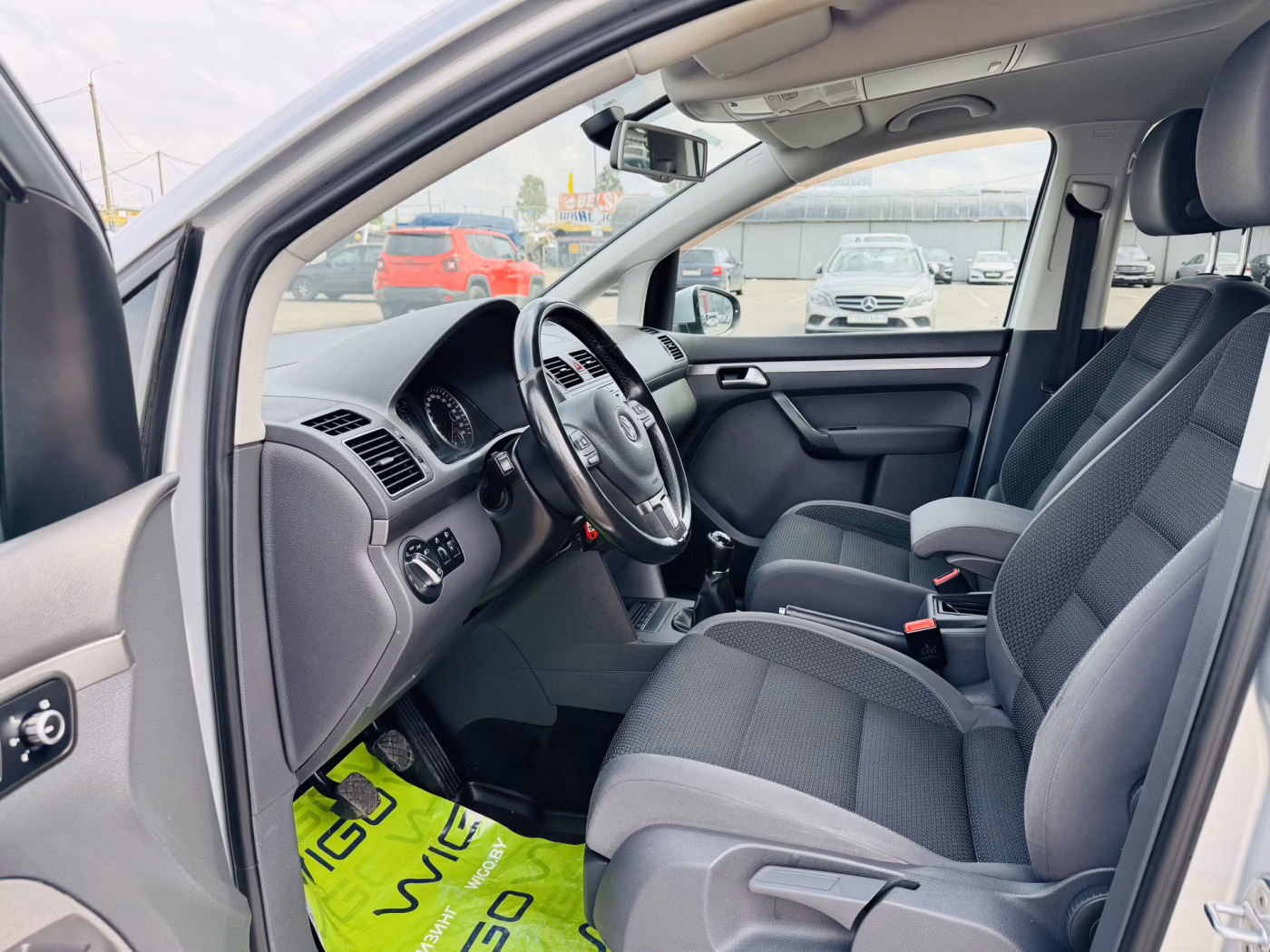 Volkswagen Touran фото 5