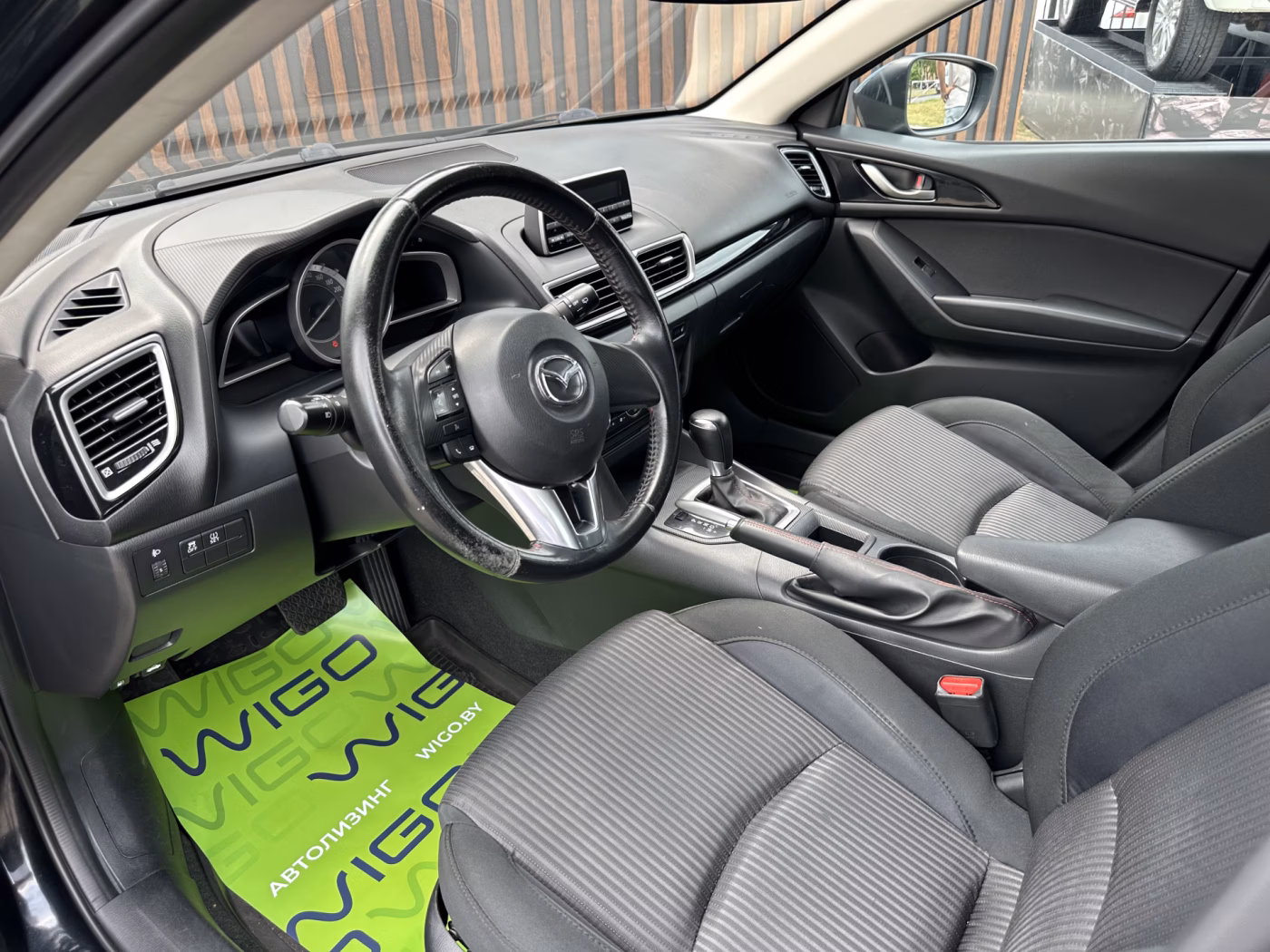 Mazda 3 фото 7