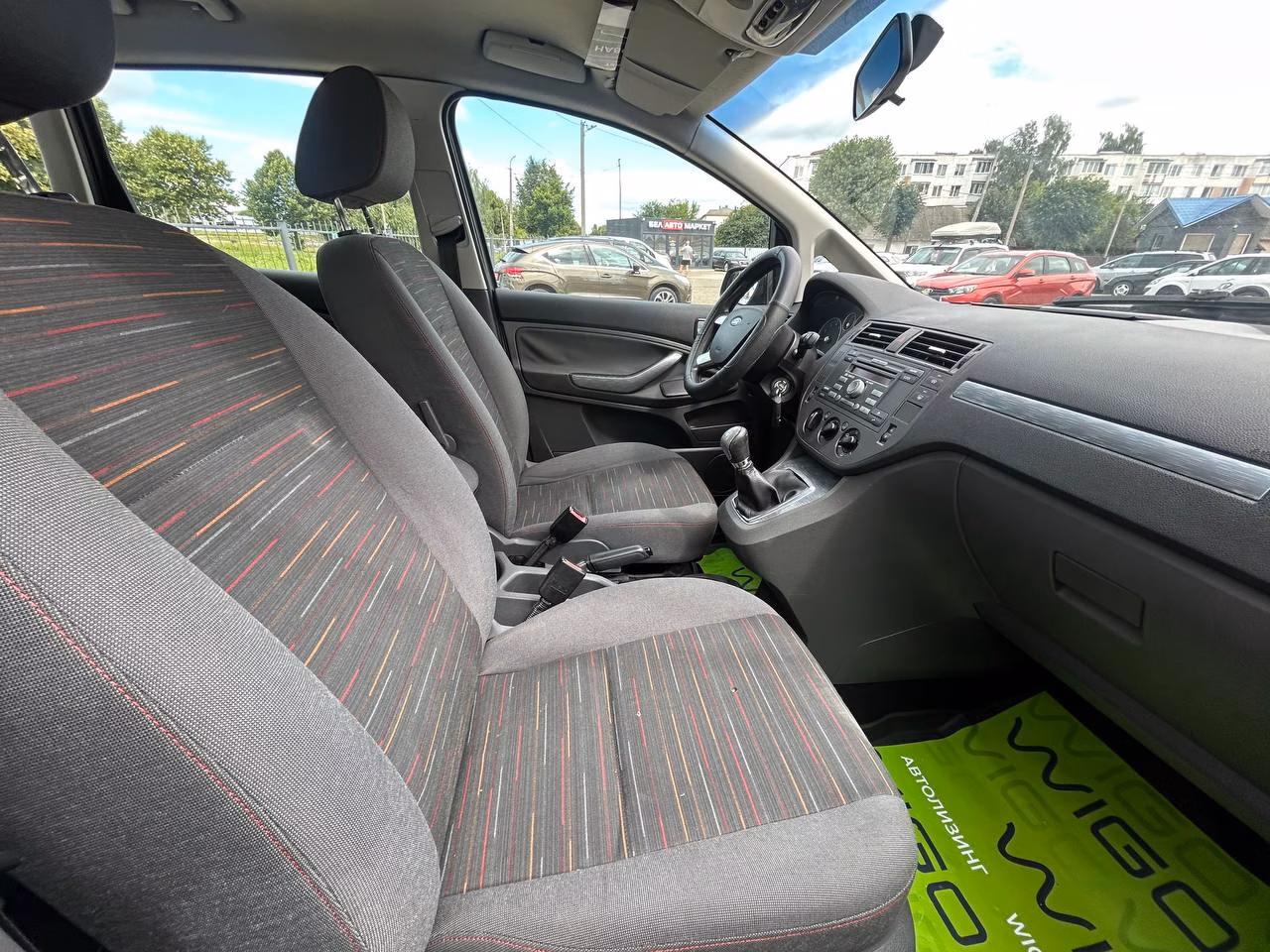 Ford C-MAX фото 9