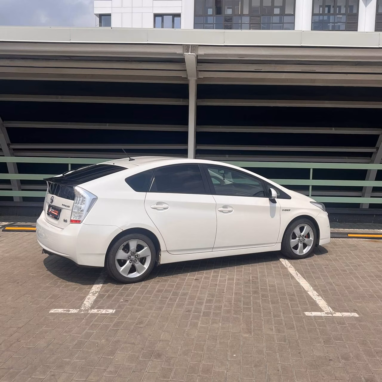 Toyota Prius фото 4