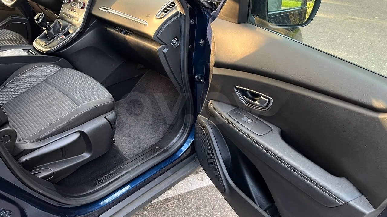 Renault Grand Scenic фото 14