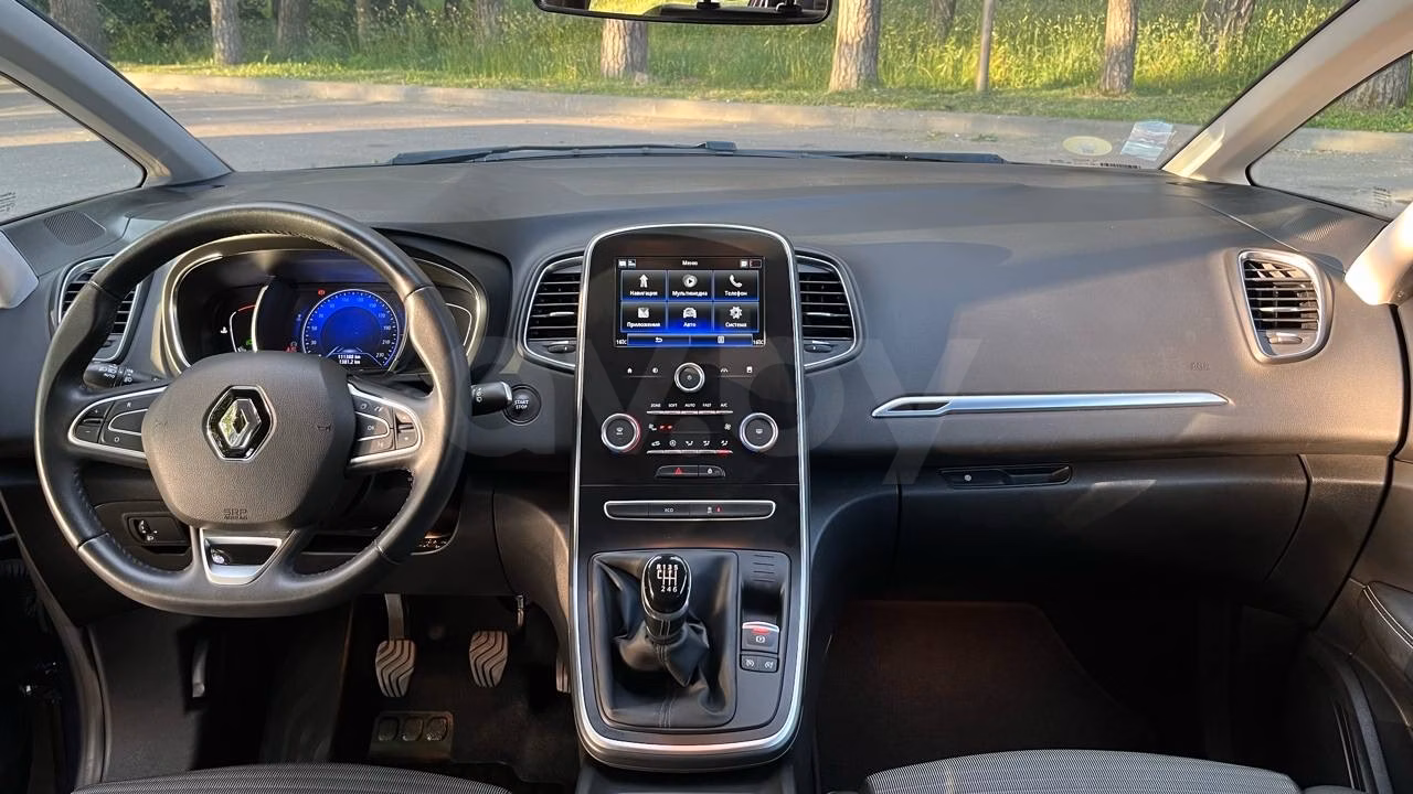 Renault Grand Scenic фото 18