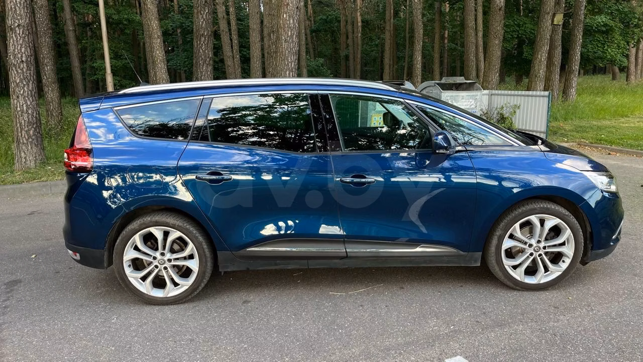 Renault Grand Scenic фото 30