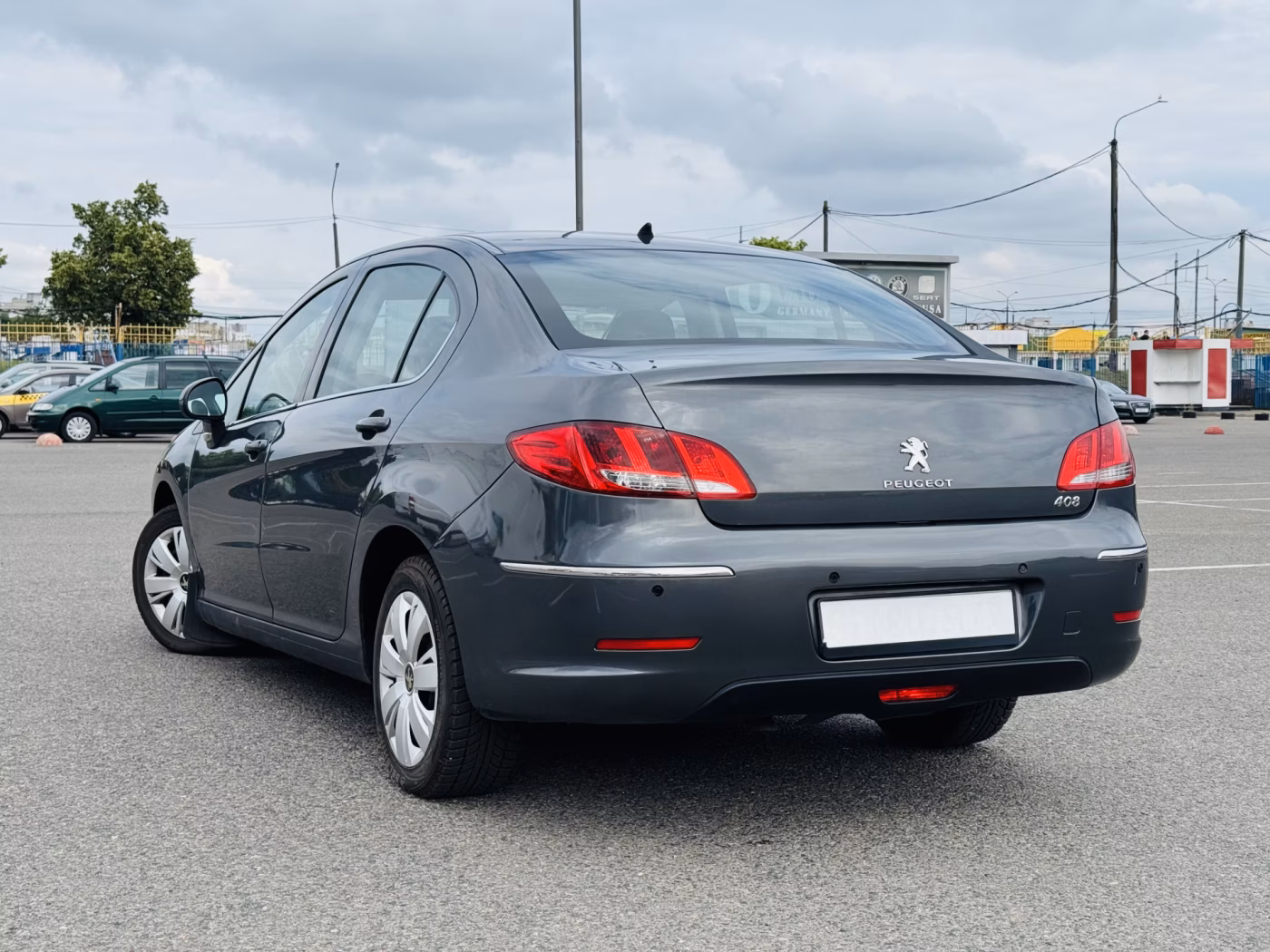 Peugeot 408 фото 4