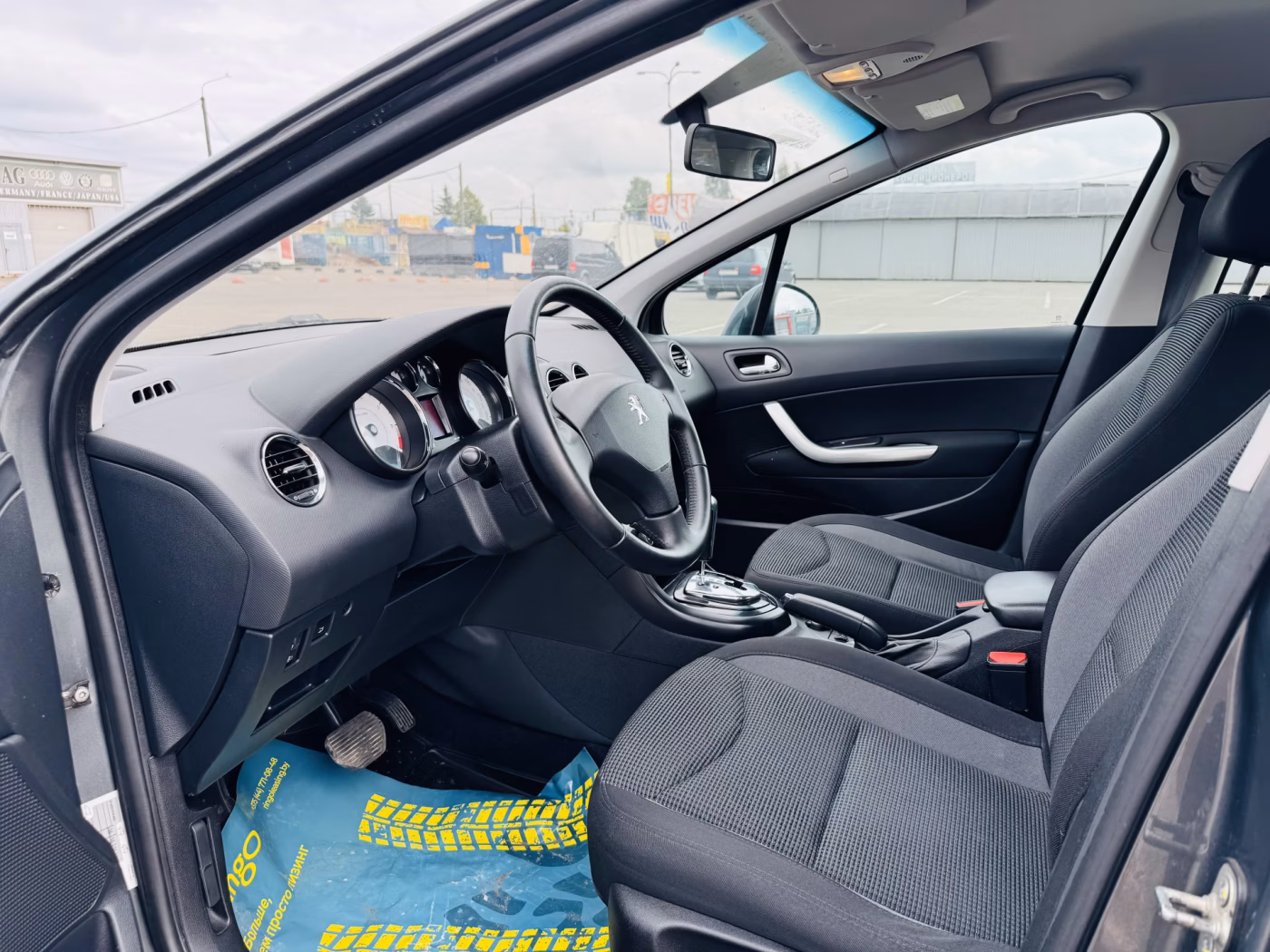 Peugeot 408 фото 5