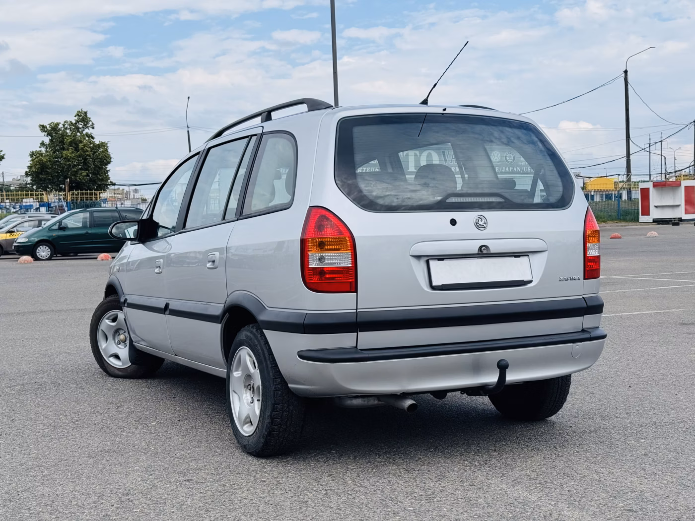 Opel Zafira фото 4