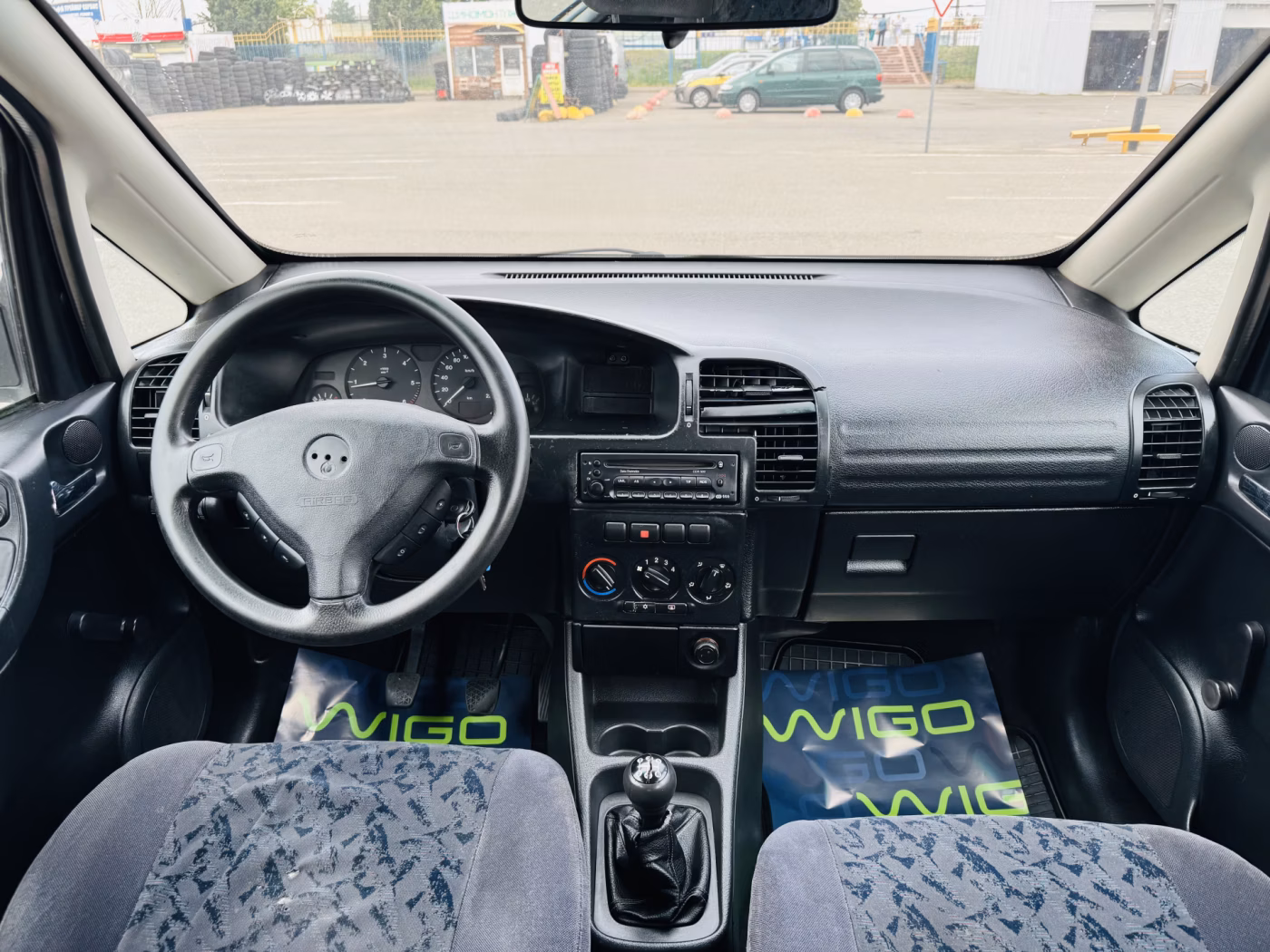 Opel Zafira фото 9