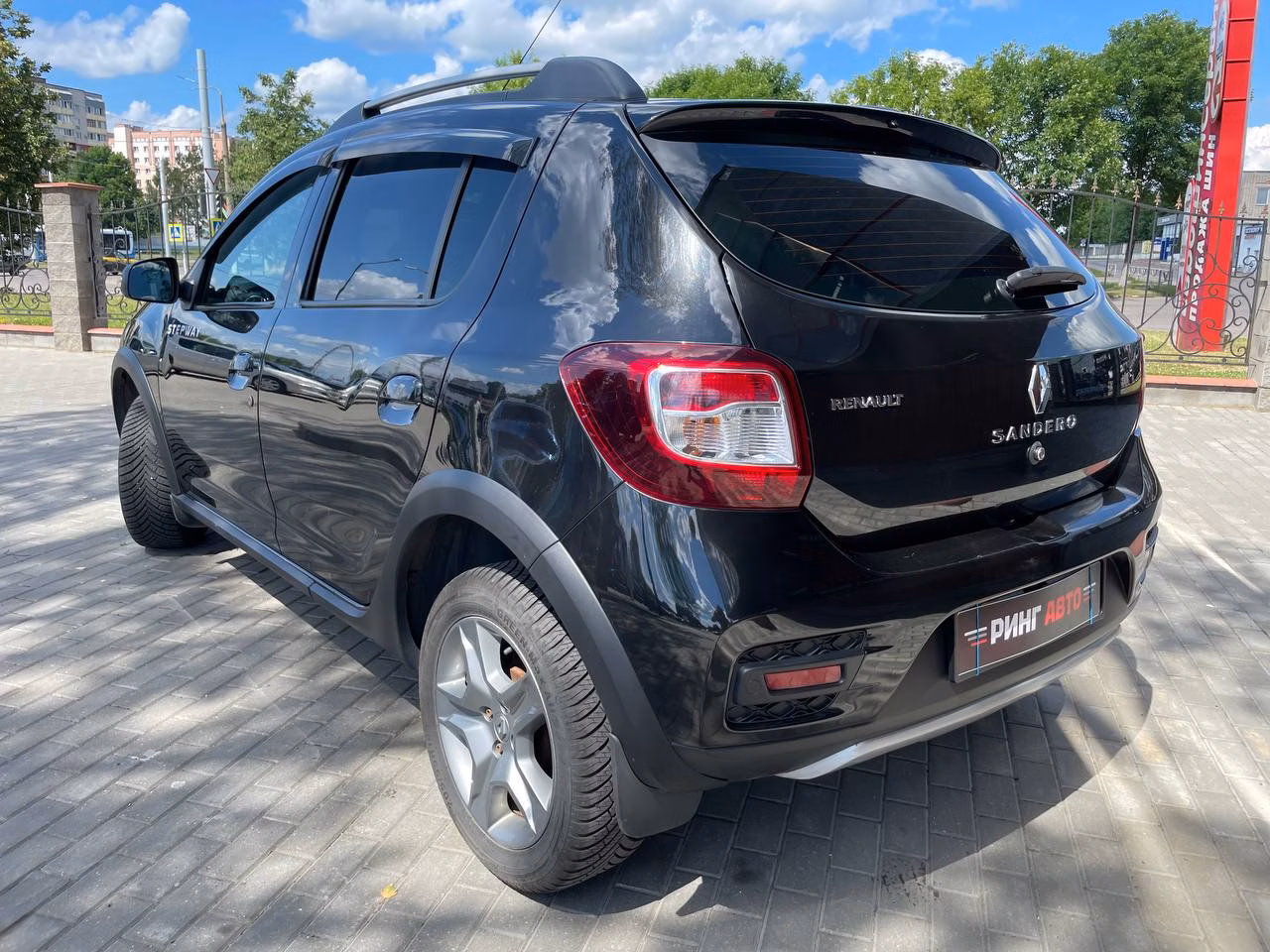 Renault Sandero фото 7