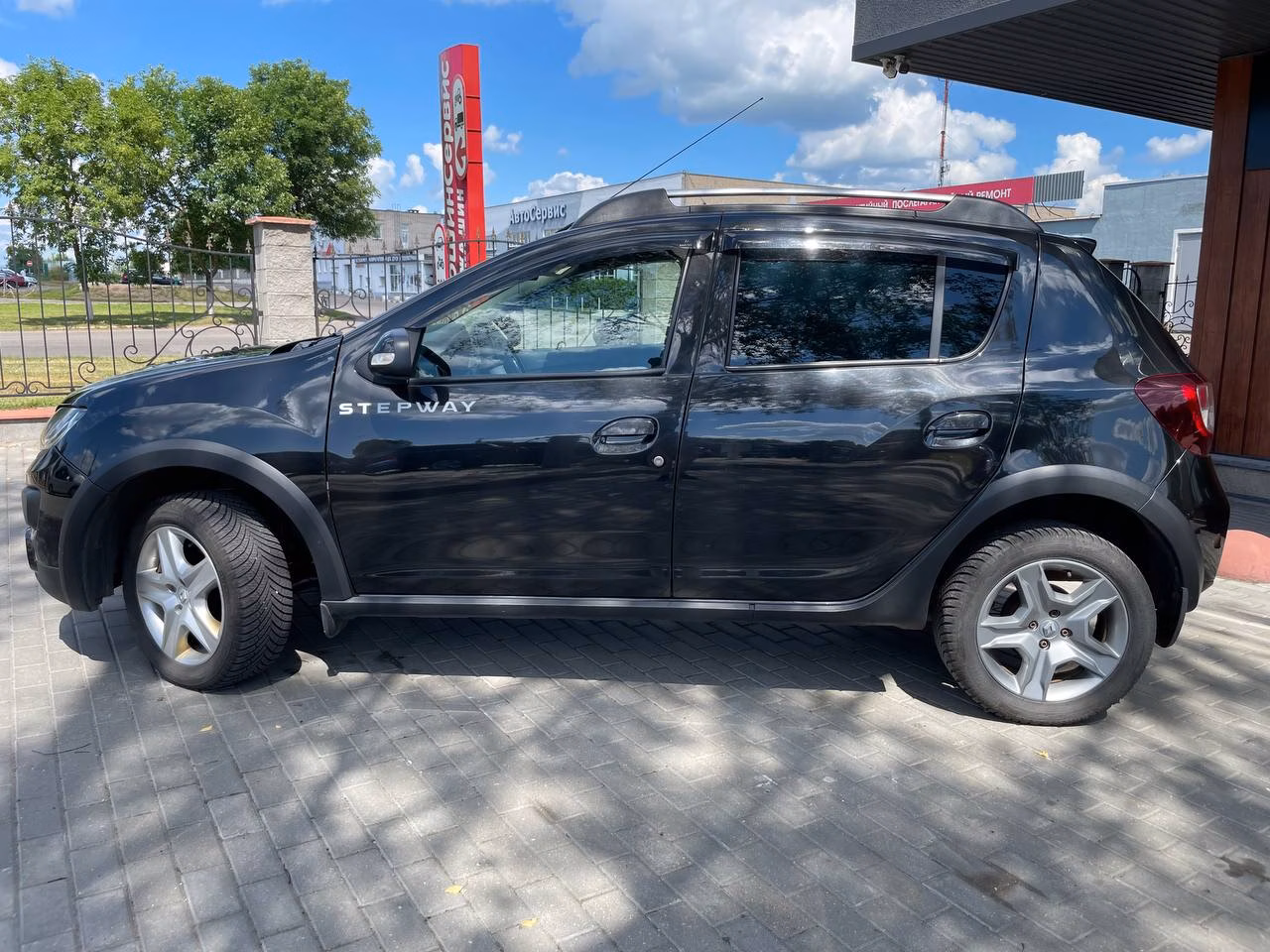 Renault Sandero фото 8