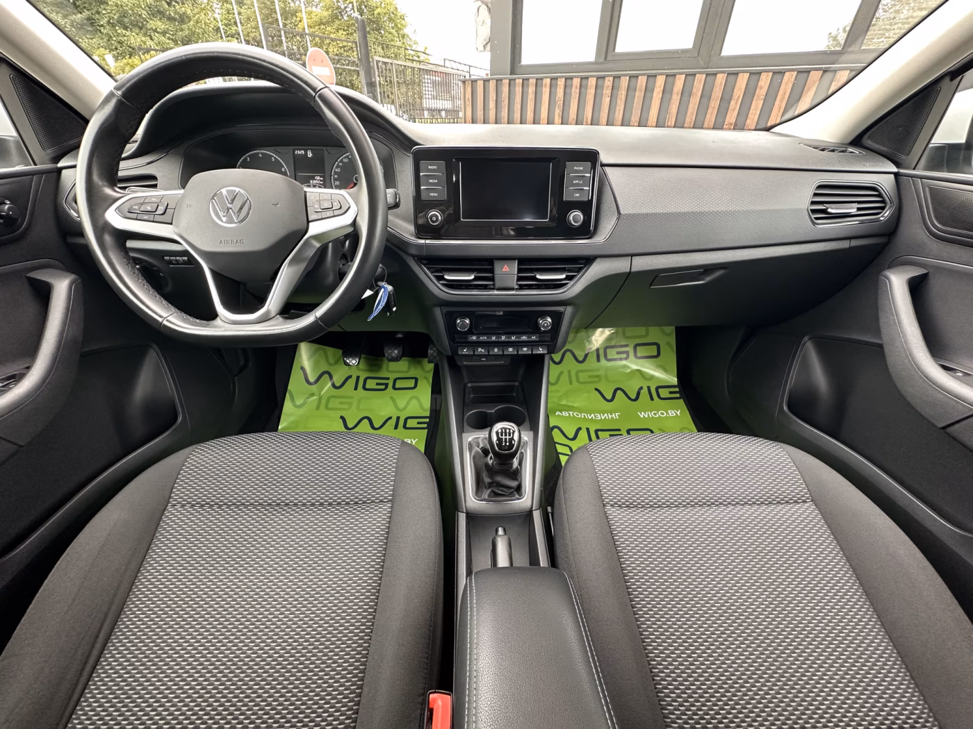 Volkswagen Polo Sedan фото 9