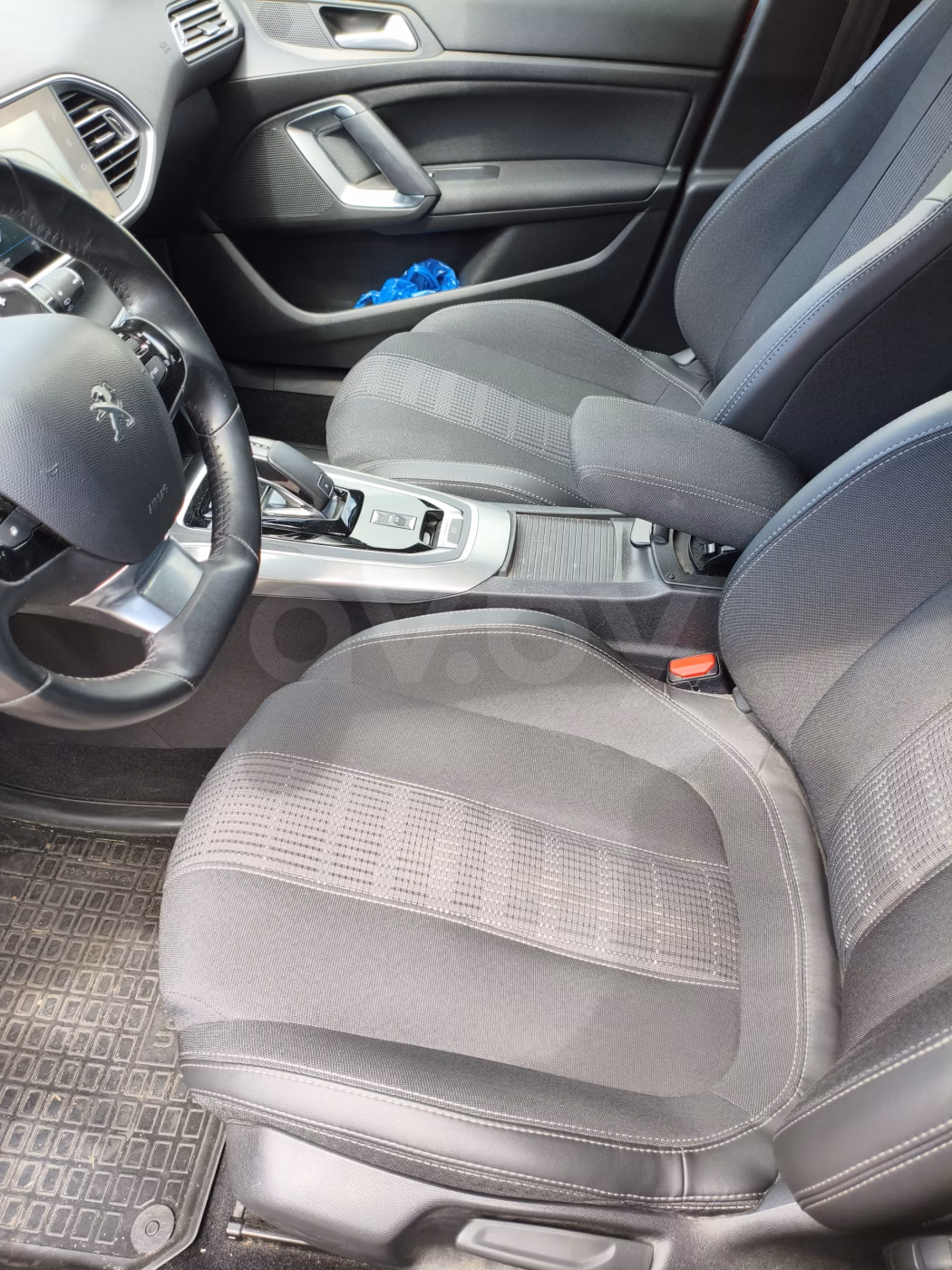 Peugeot 308 фото 7
