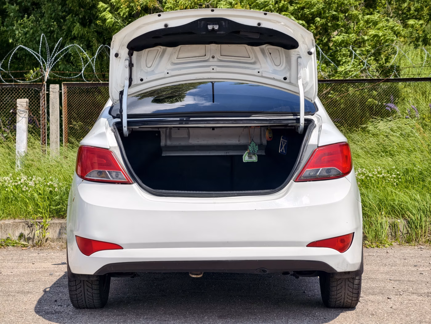 Hyundai Solaris фото 8