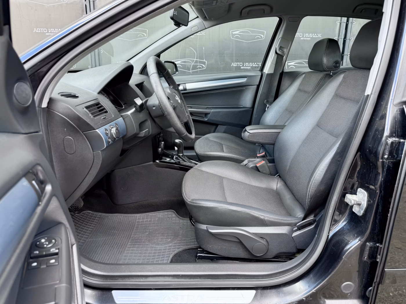 Opel Astra фото 14