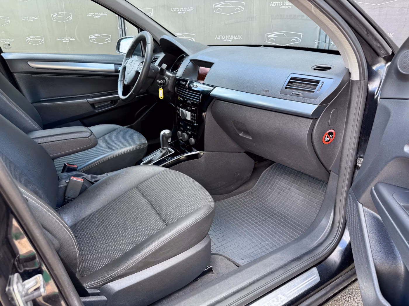 Opel Astra фото 16