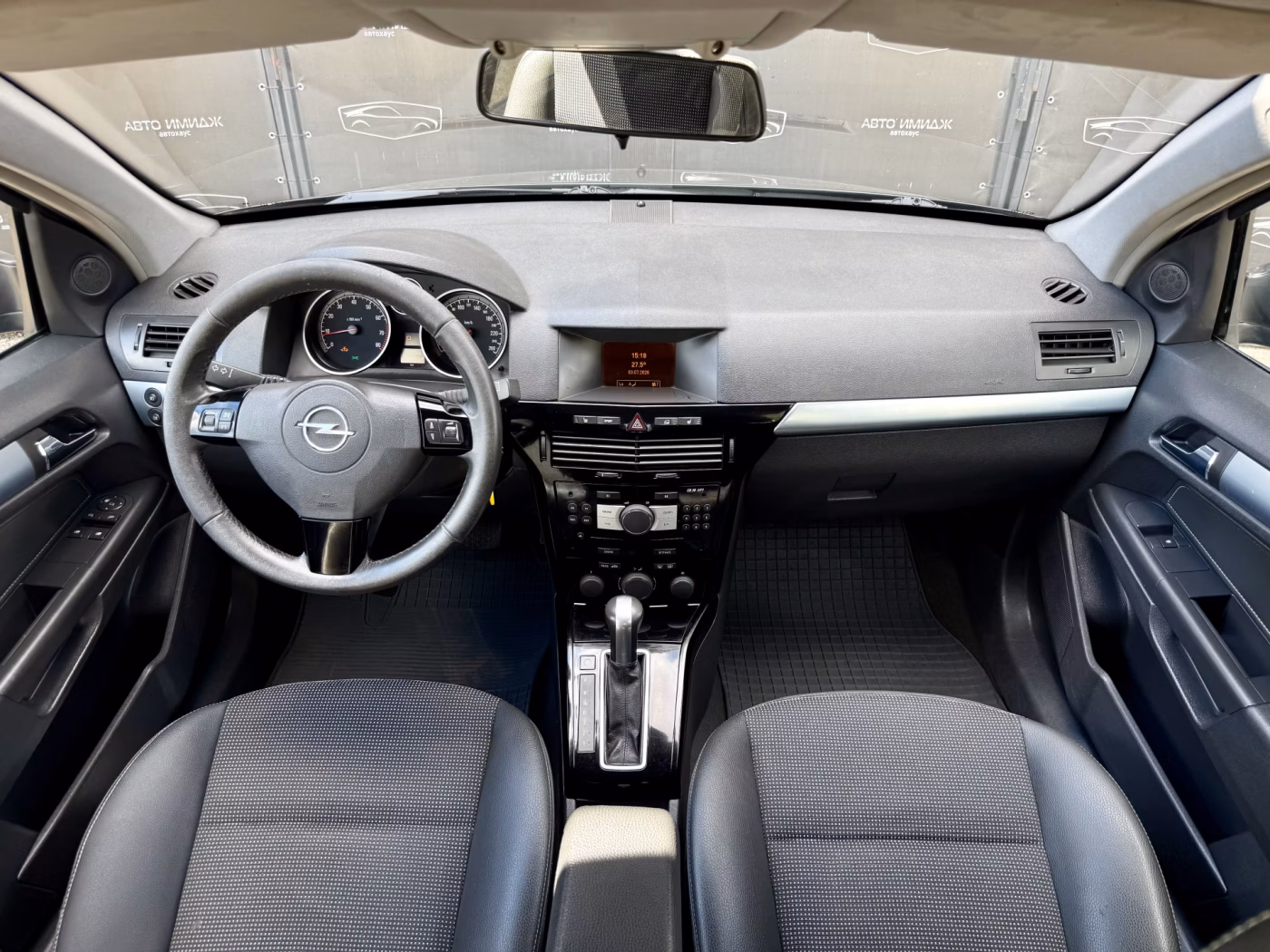 Opel Astra фото 17