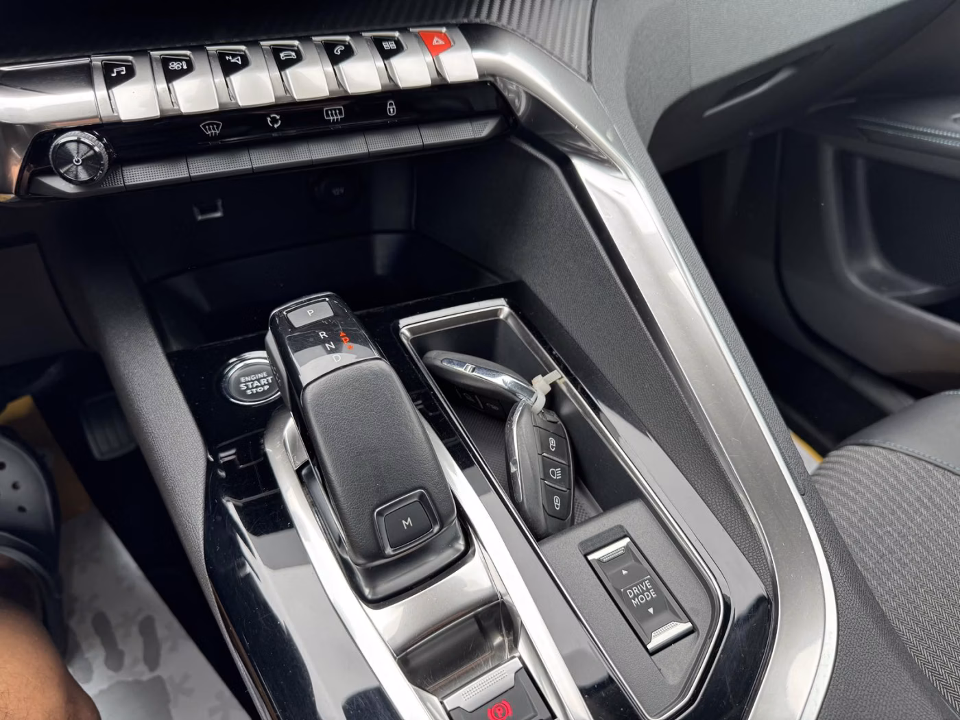 Peugeot 5008 фото 17