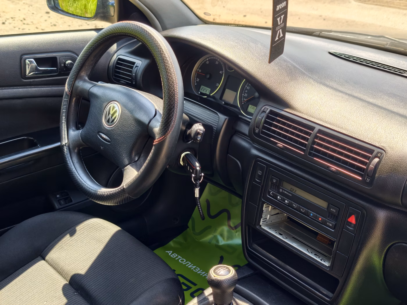 Volkswagen Passat фото 14