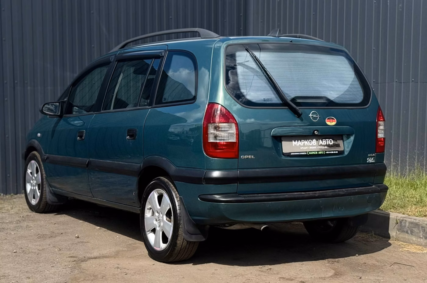 Opel Zafira фото 7
