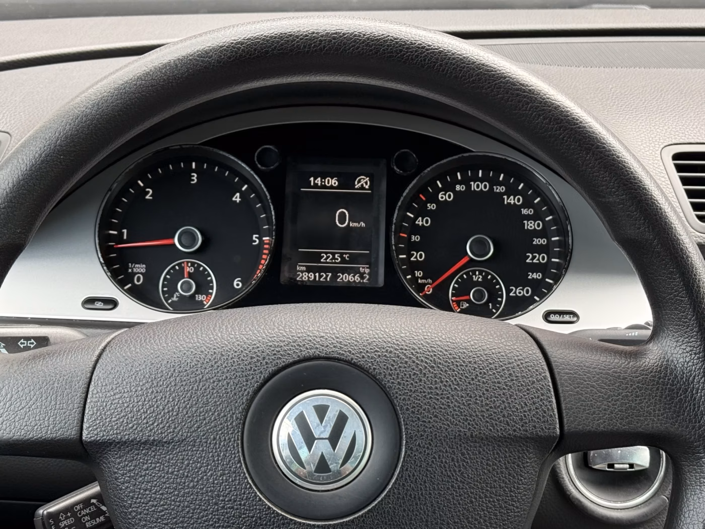 Volkswagen Passat фото 13