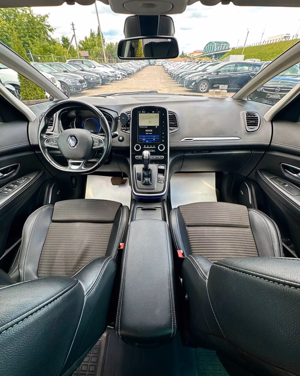 Renault Grand Scenic фото 9