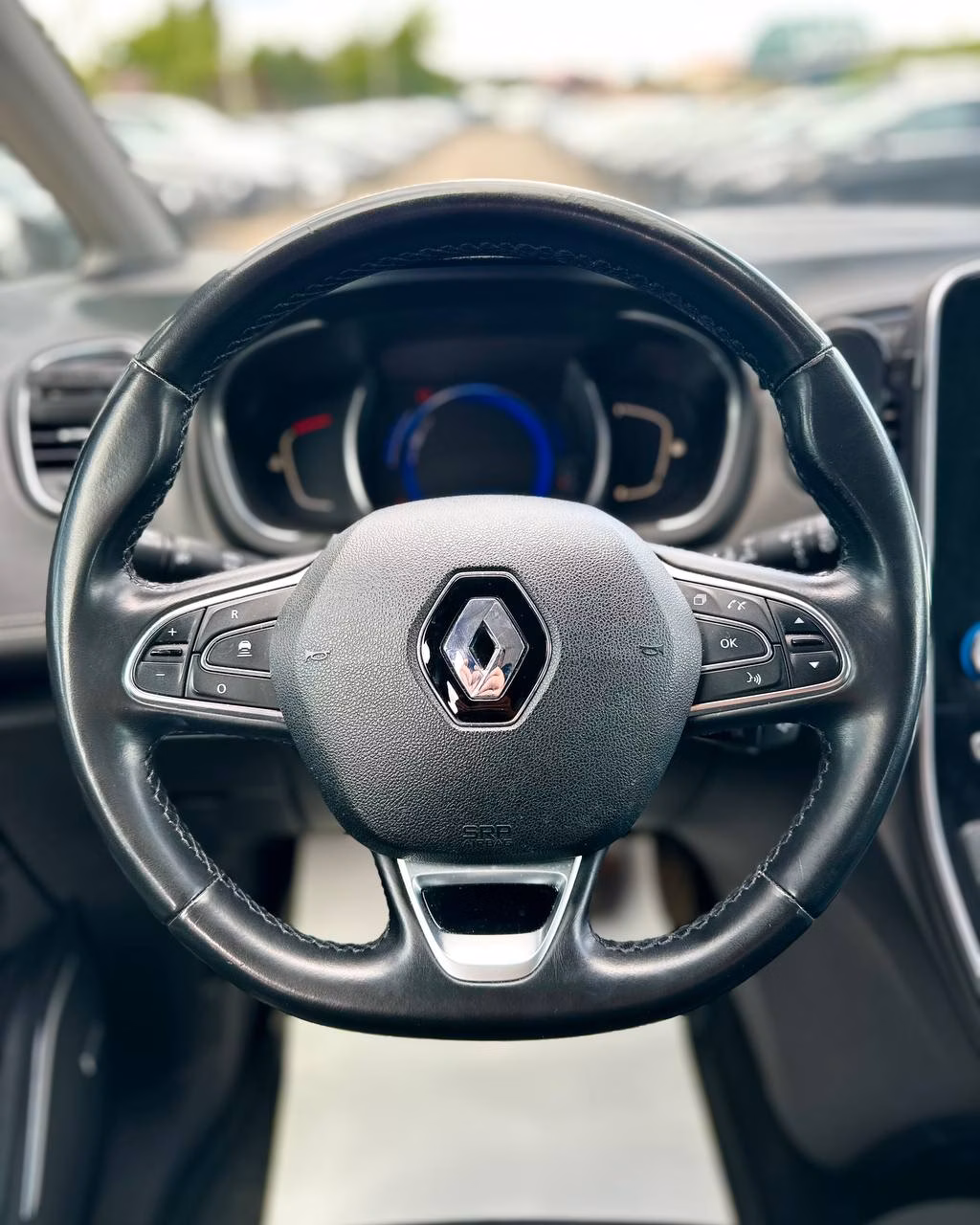 Renault Grand Scenic фото 10
