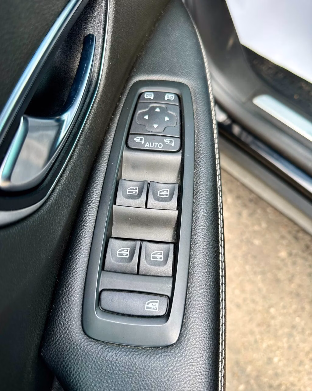 Renault Grand Scenic фото 19