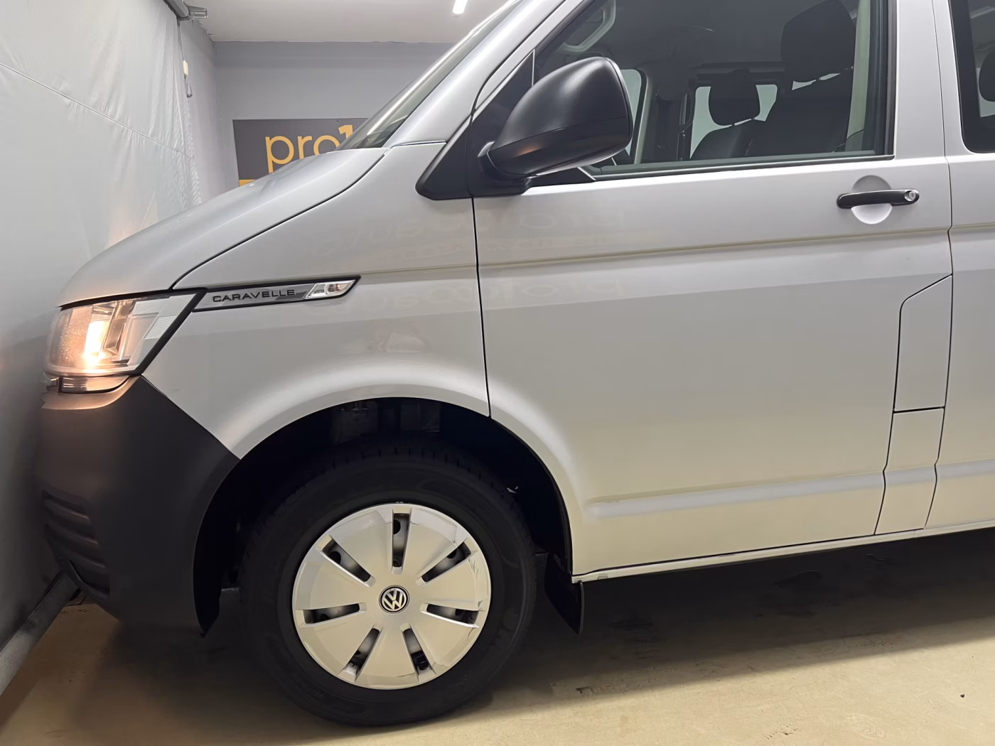 Volkswagen Caravelle фото 7