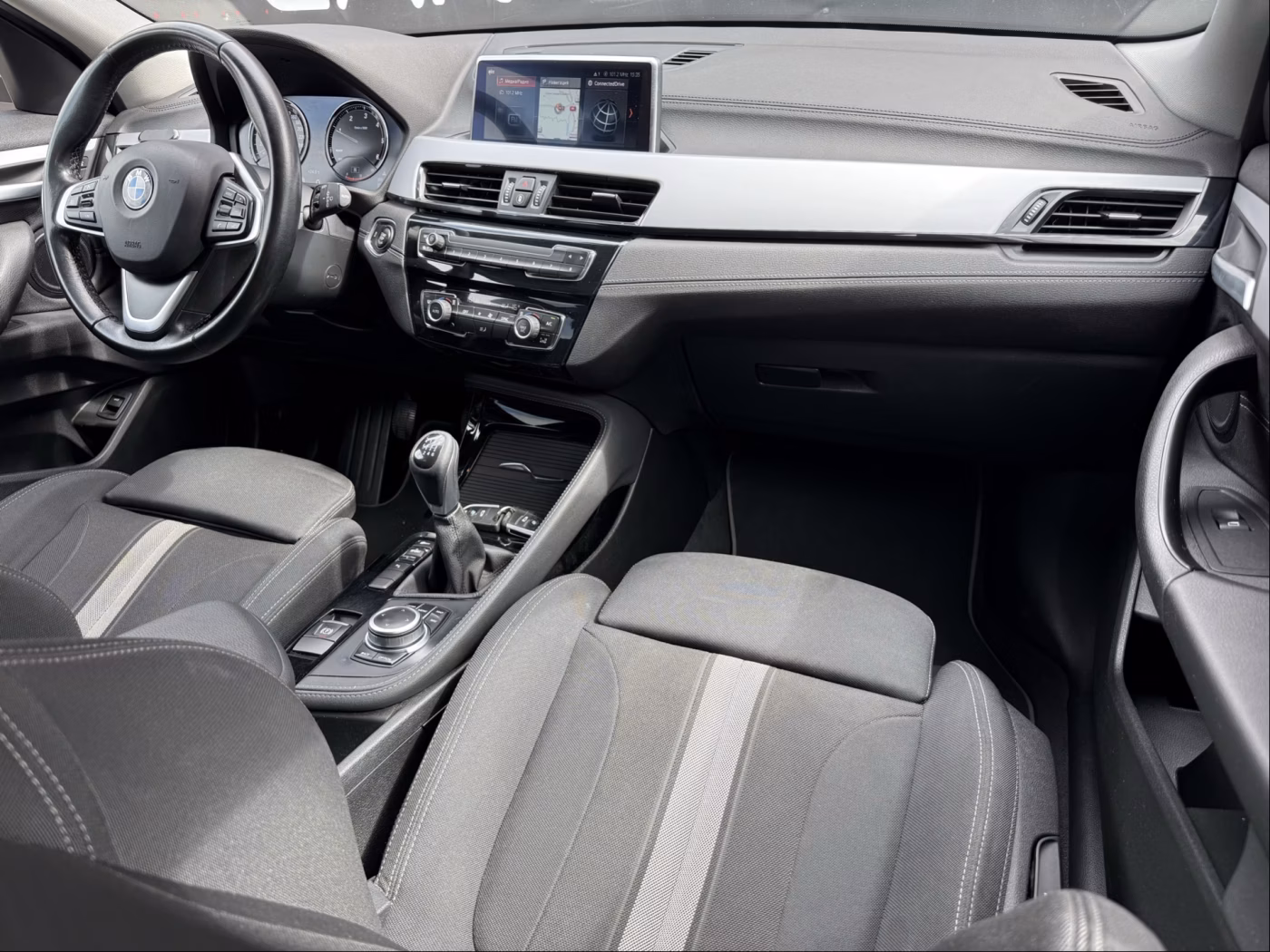 BMW X2 фото 7