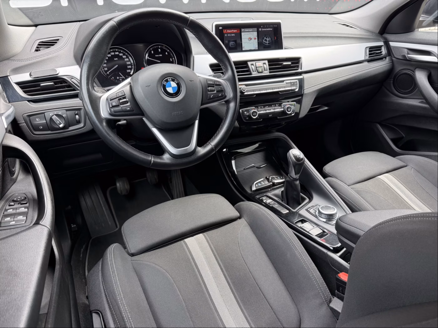 BMW X2 фото 9