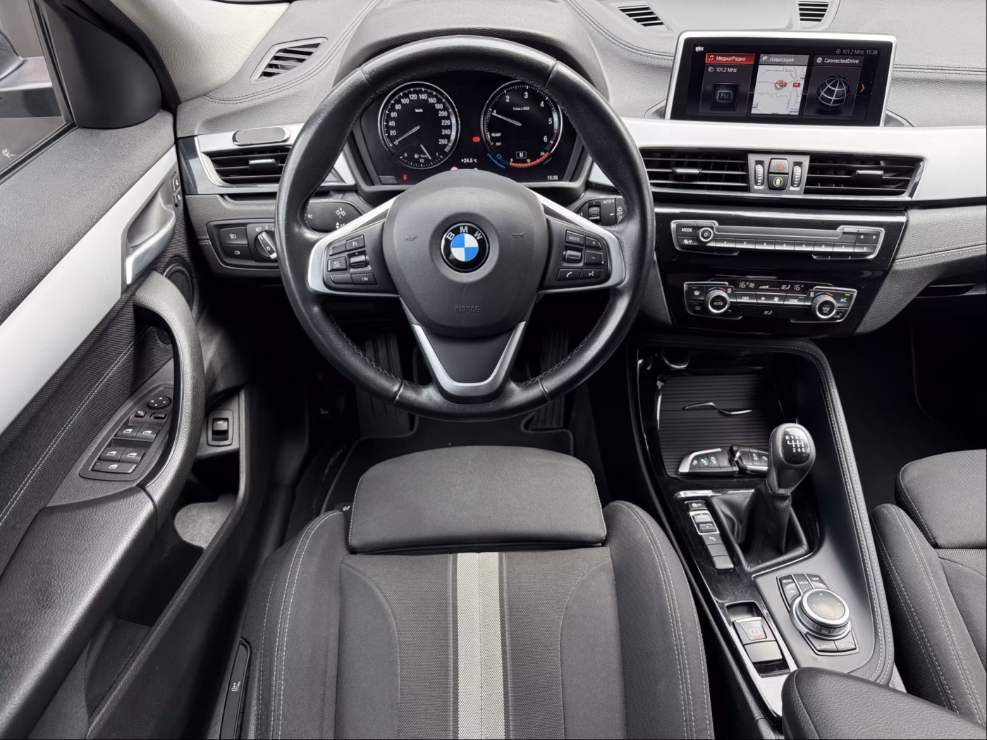 BMW X2 фото 10