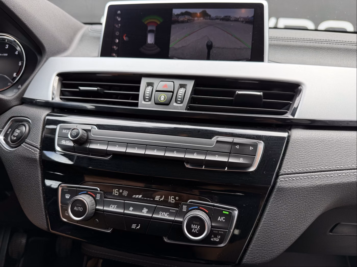 BMW X2 фото 14