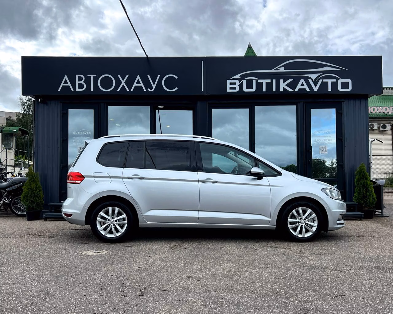 Volkswagen Touran фото 8