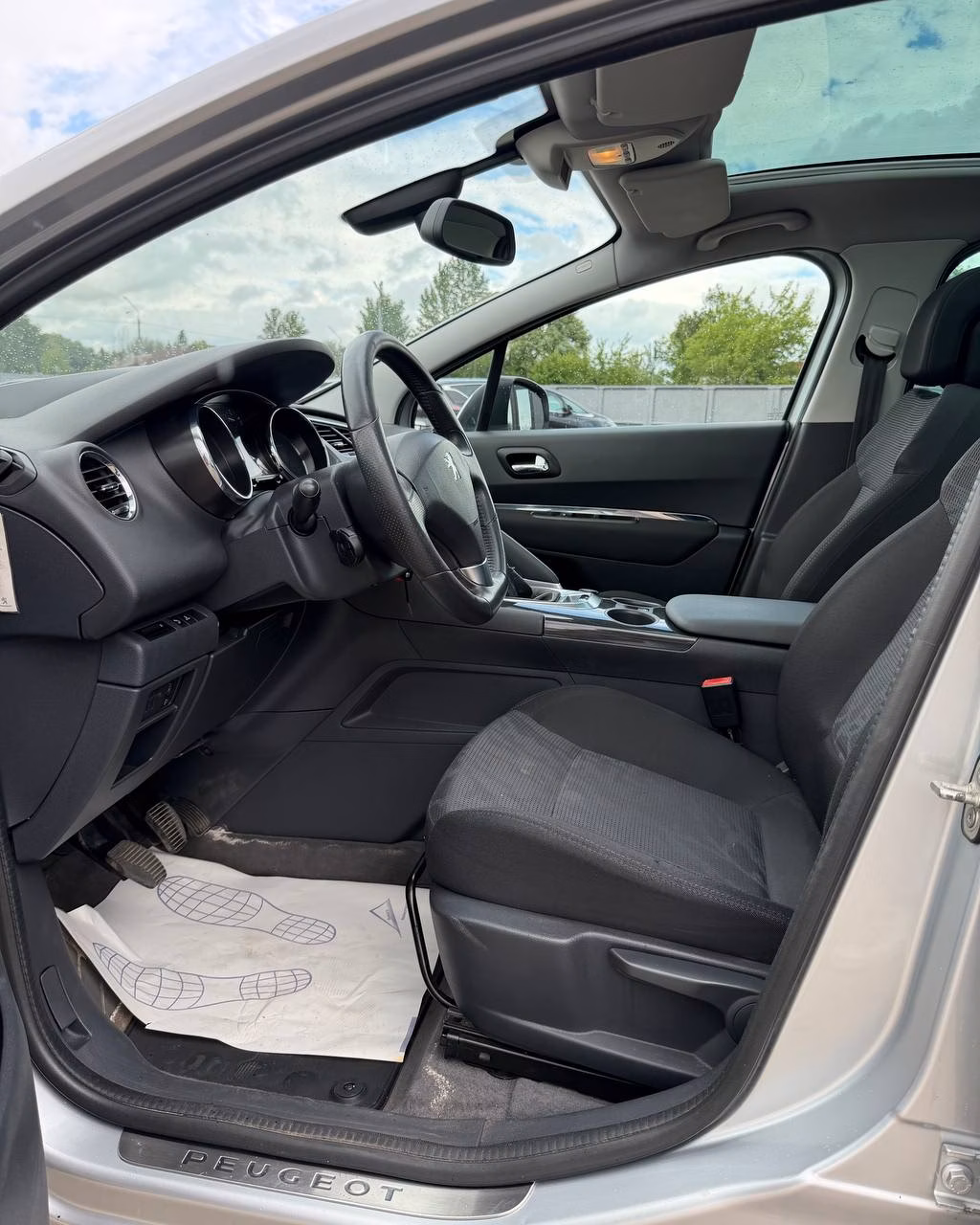 Peugeot 3008 фото 10