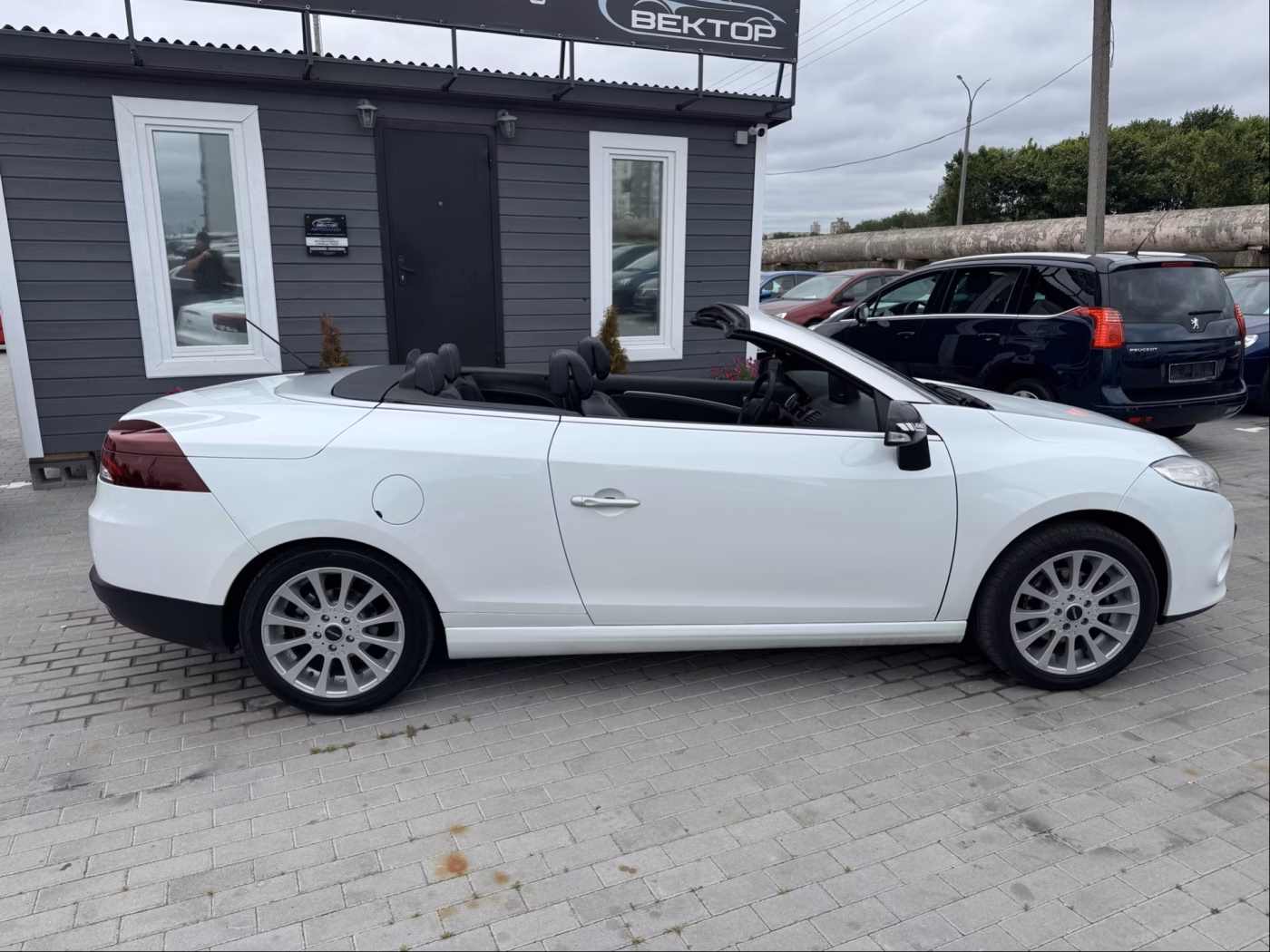 Renault Megane фото 7